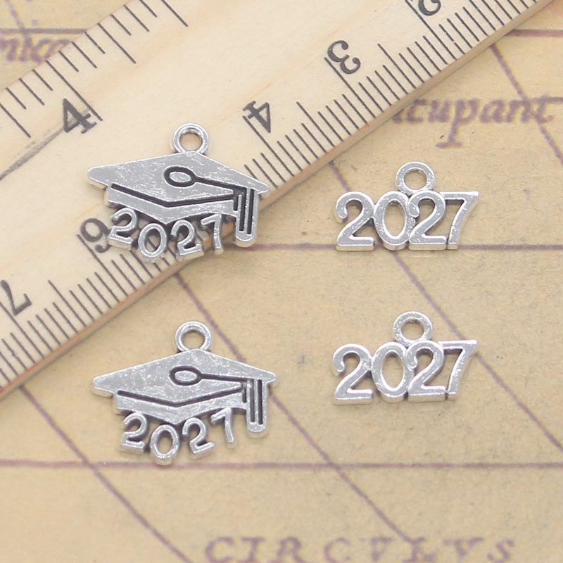 Jewelry Making Diploma - 30 Buah Jimat Topi Wisuda 2027