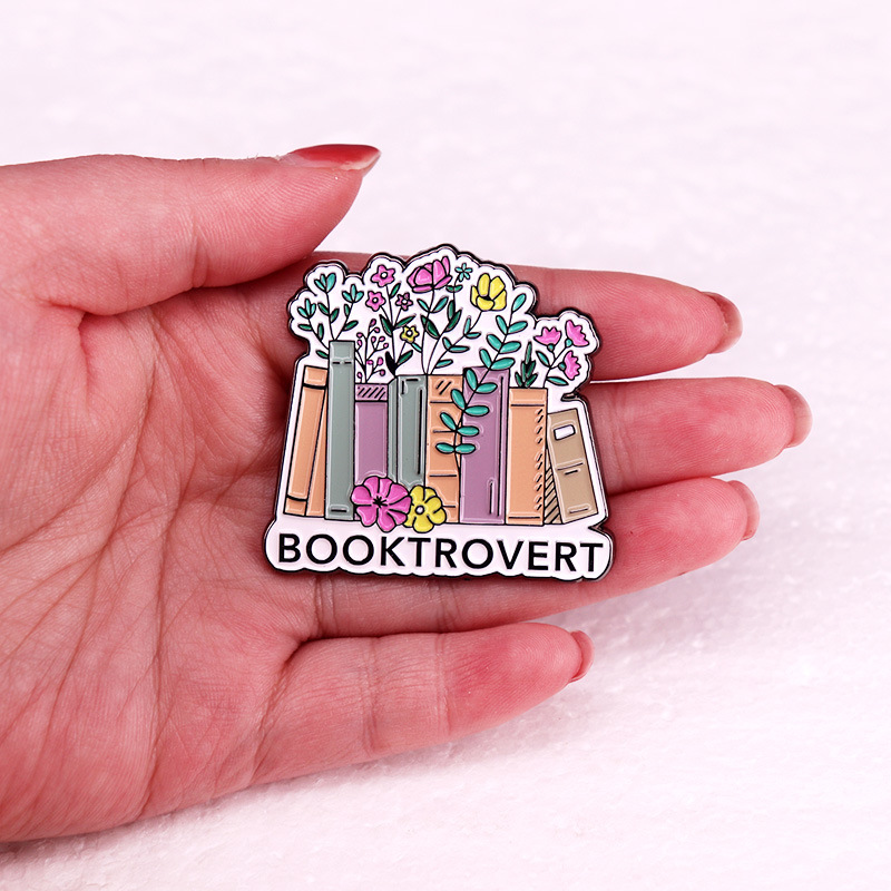 Pin Enamel Seri Buku Lucu Alfa - Jewelry Making Journal ulasan dan harga